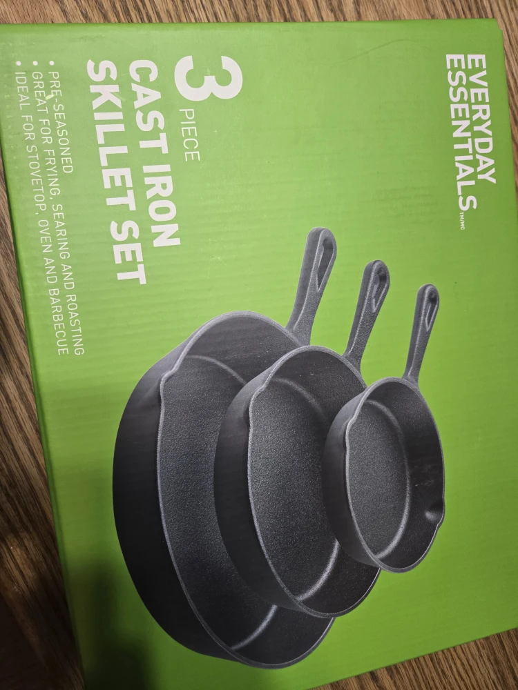 Everyday Essentials 3 Piece Cast Iron Skillet Set