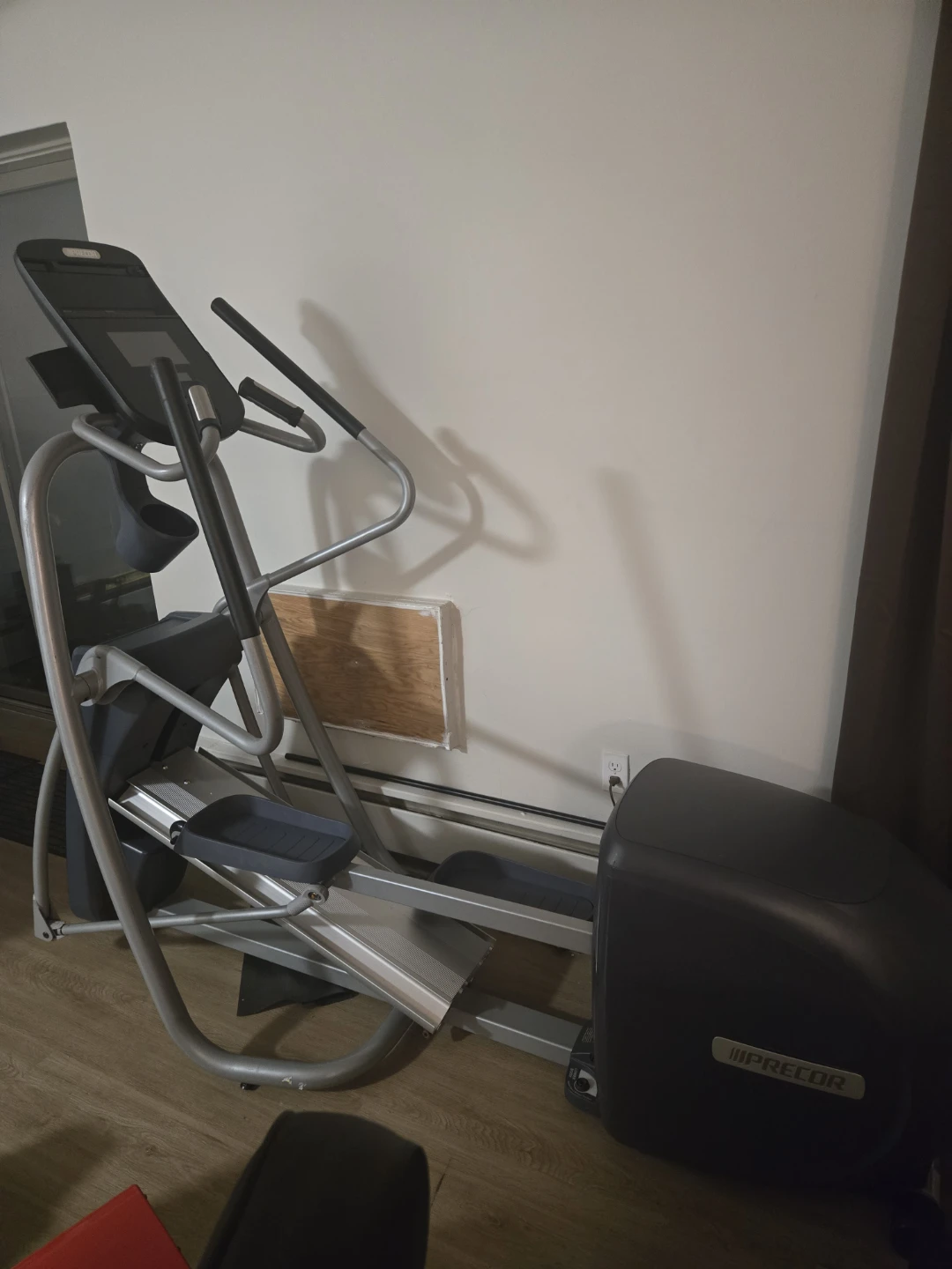 PRECOR Elliptical Fitness Machine