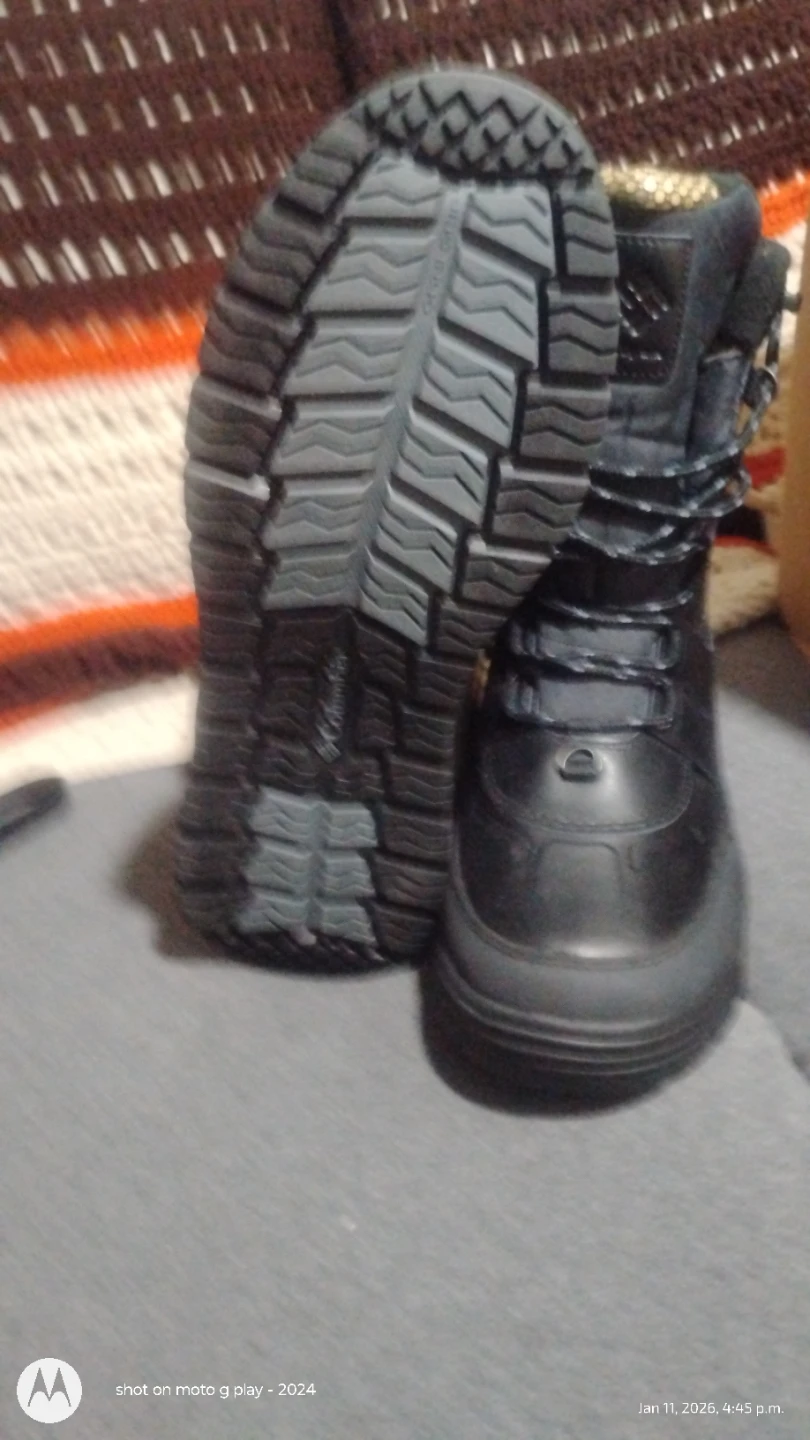 Columbia Men's Size 10.5 Black Winter Boots - New - photo 3