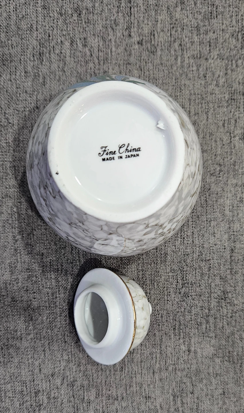 Fine China Made in Japan Vase - photo 5