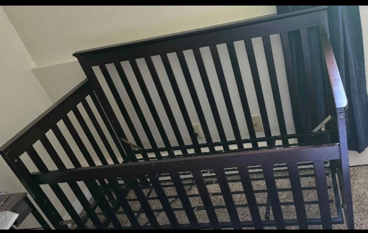 Baby crib - photo 2