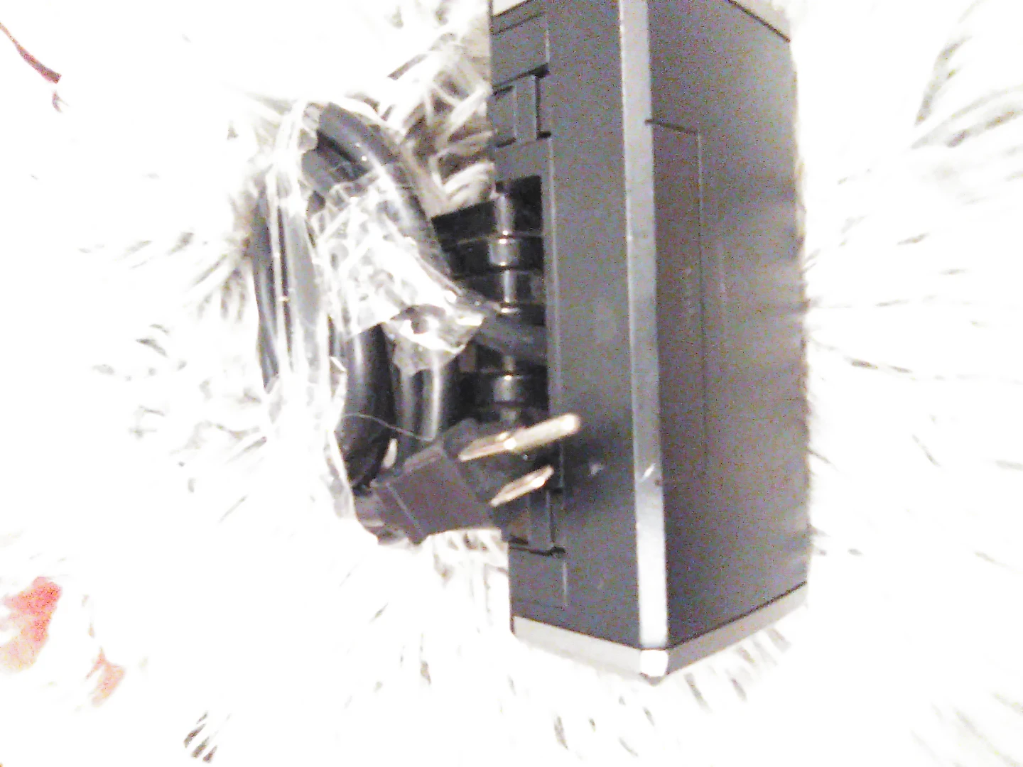 Power Strip Surge Protector - photo 2