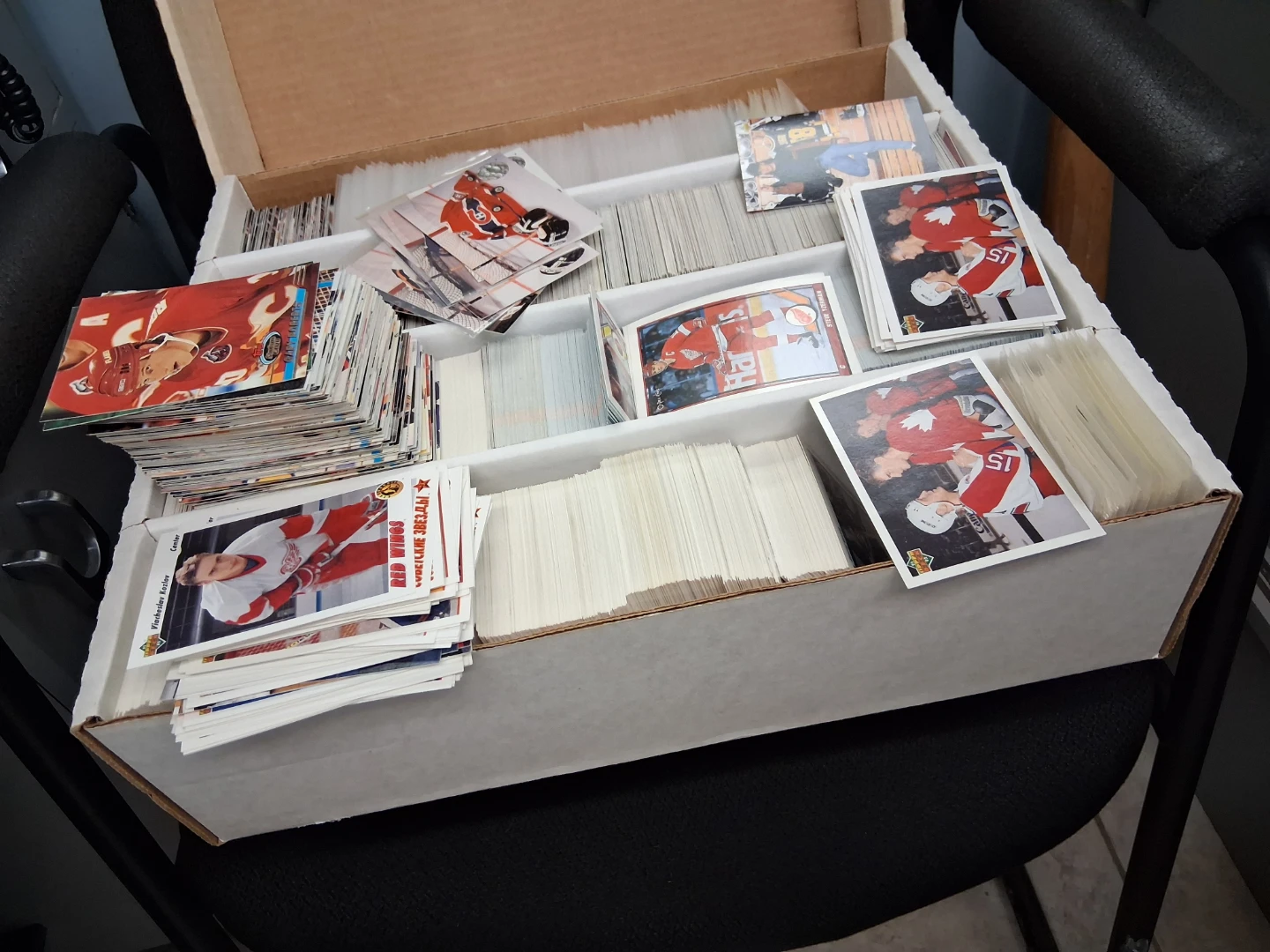 Huge amount of hockey cards Cheap!!! - photo 3