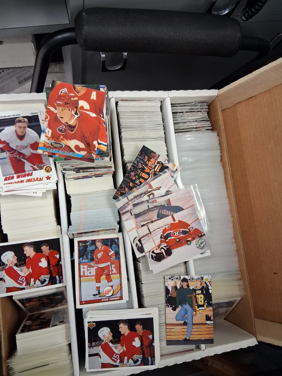 Huge amount of hockey cards Cheap!!! - photo 5