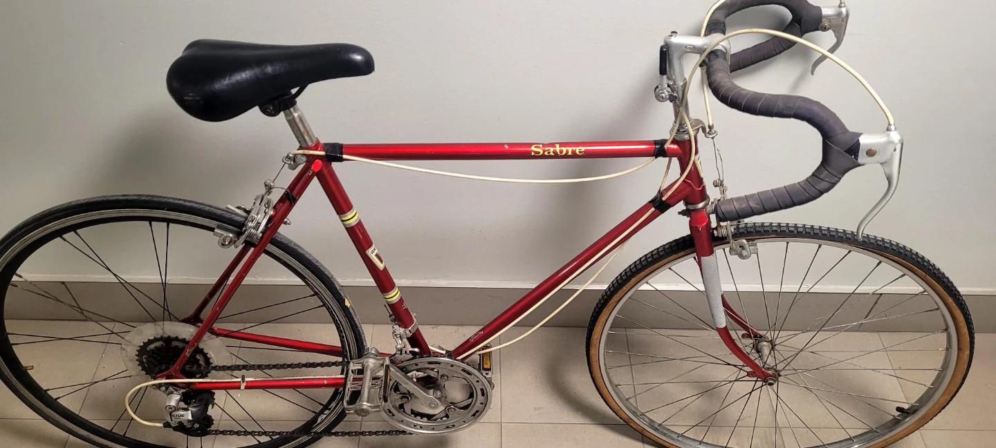 Vintage Sabre Road Bike - Red - photo 2