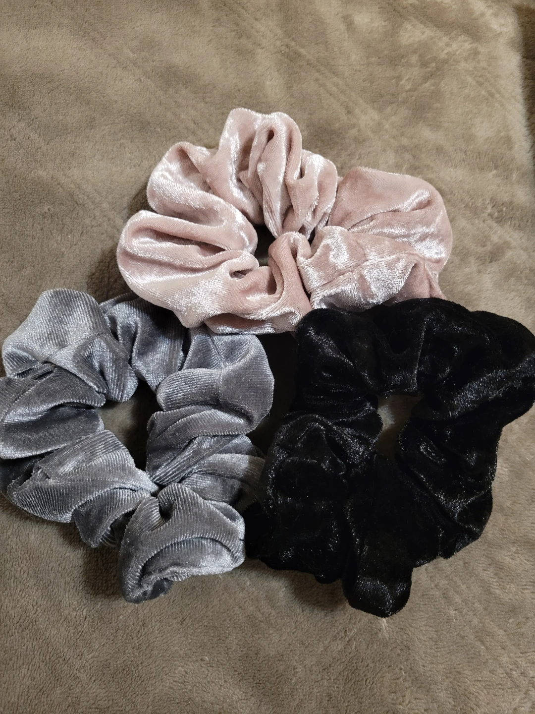 Unused Hair accessories - photo 2