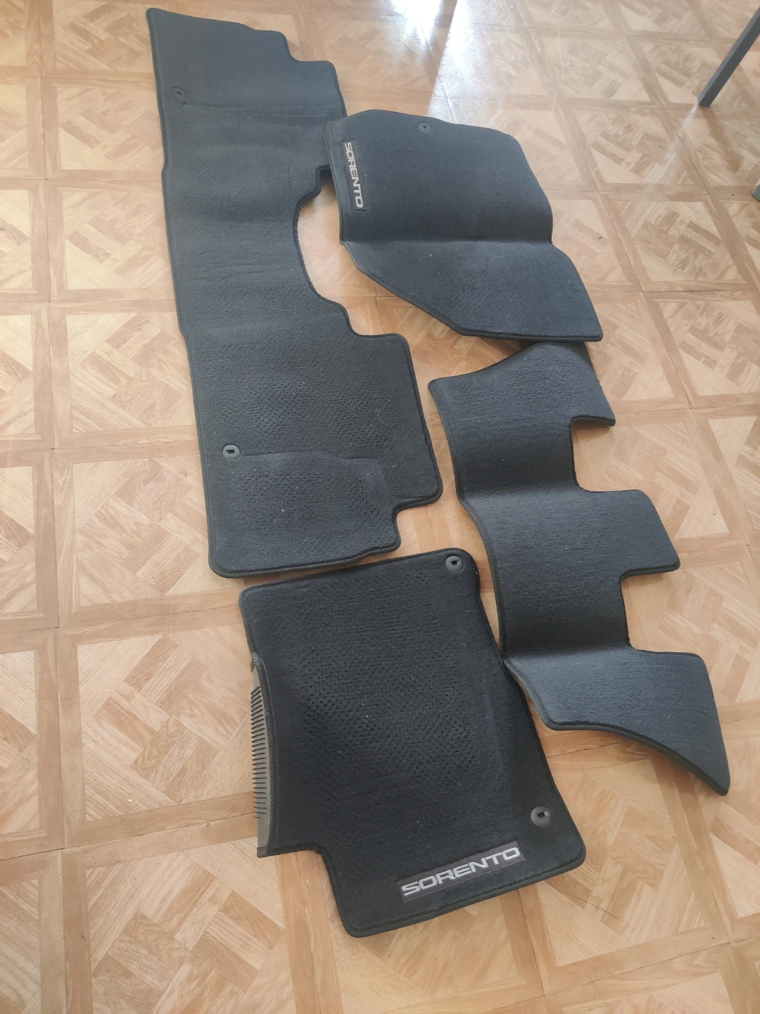 2016-2020 Kia Sorento Floor Mats