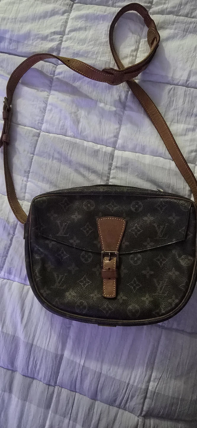 Louis Vuitton Monogram Canvas Bourse Shoulder Bag - photo 2