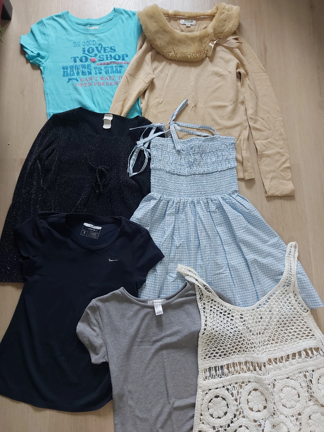 Assorted Women's Clothing Bundle - Various Brands & Sizes 🏆 - photo 2