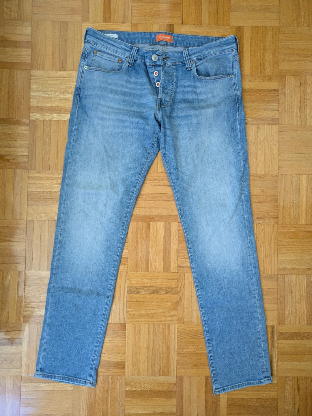 Jack and Jones Light Blue Slim Jeans (W34 L32)