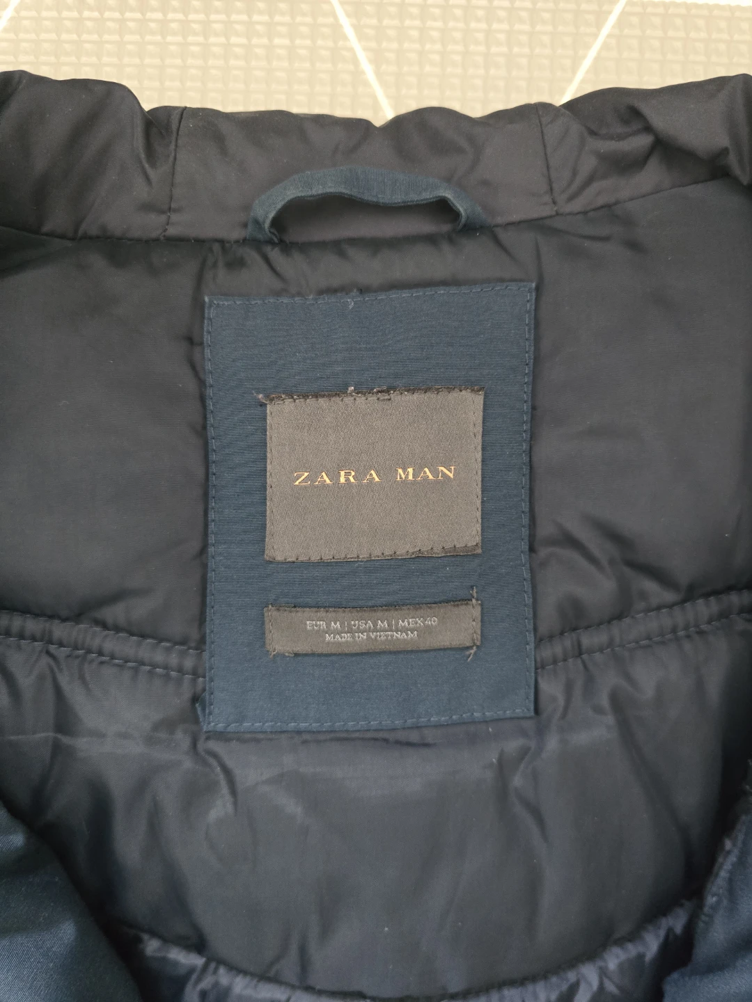 Zara Men's Winter Jacket (Size Medium) - photo 4