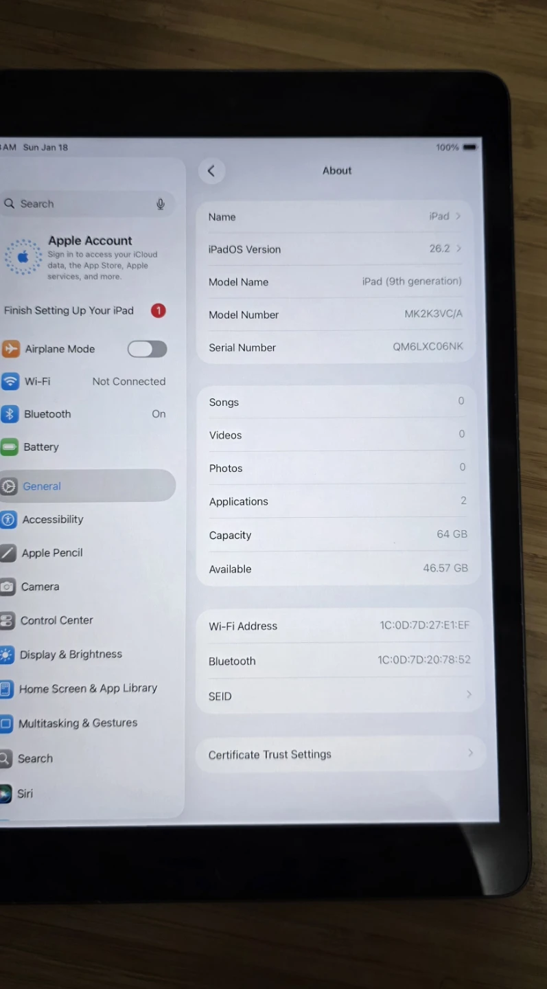 Apple iPad 9th Generation 64GB - photo 4
