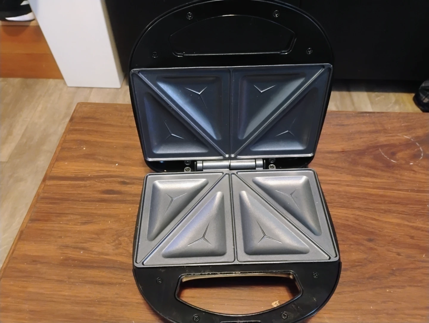 Toastmaster Sandwich Maker - photo 2