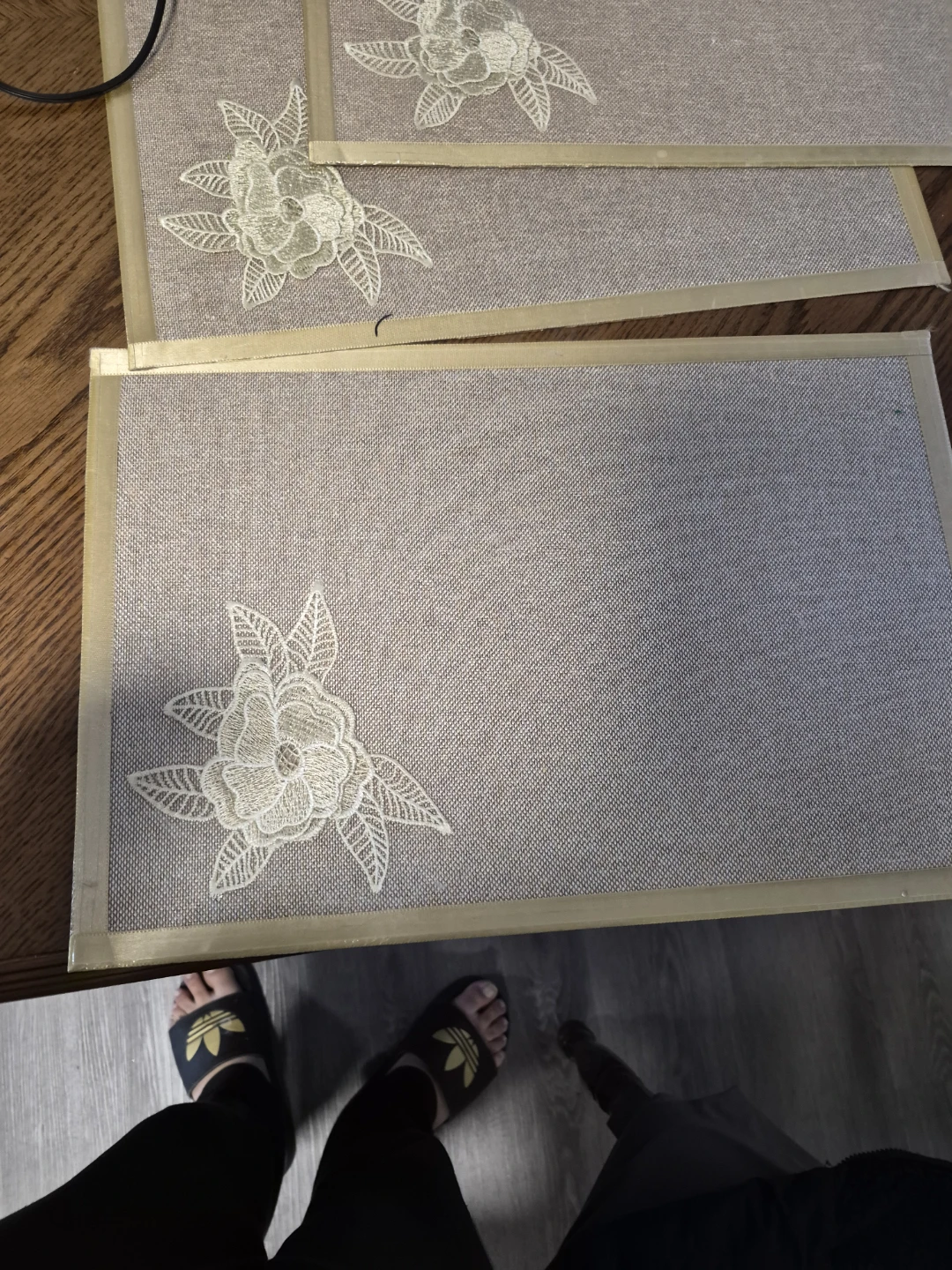 Set of 6 Floral Embroidered Placemats - photo 3