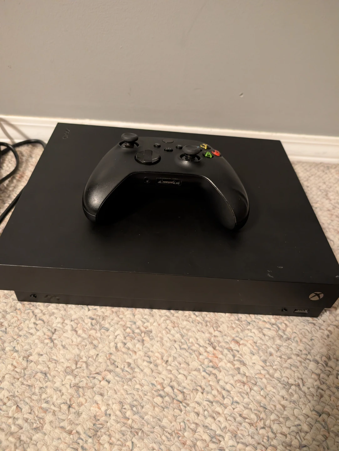 Xbox One X Console with Controller - Black - photo 2