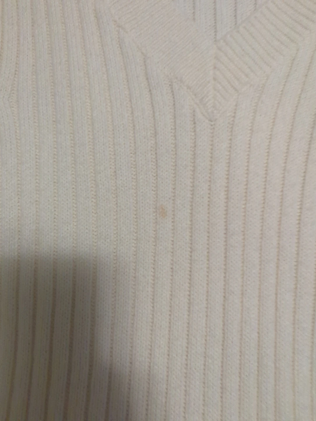 Cream sweater vest (oversized) - photo 3