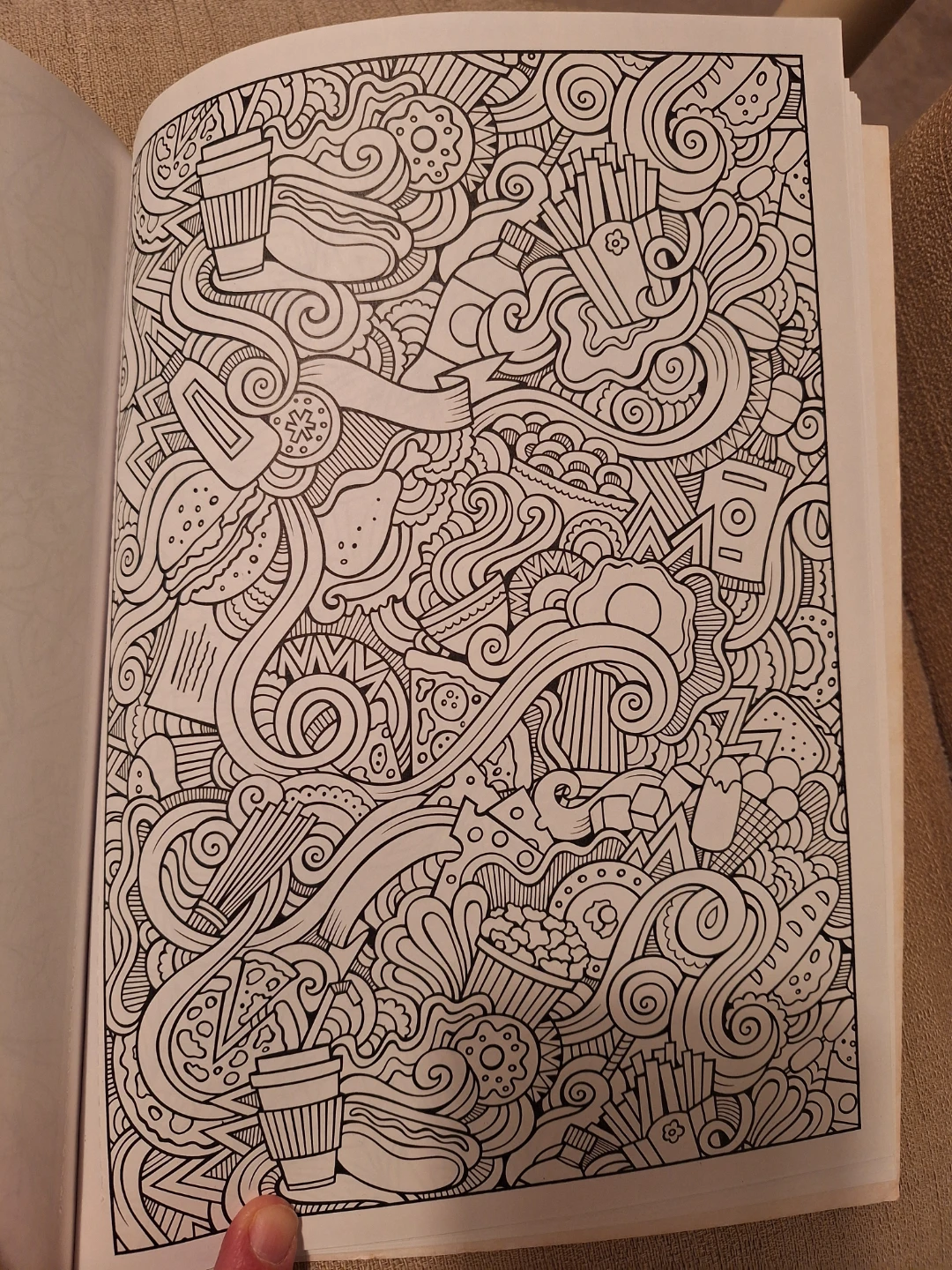 Bendon Everyone Loves Coloring Patterns Book - photo 5