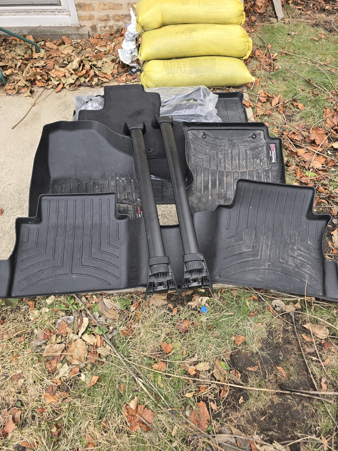 WeatherTech Floor Mats & Roof Rack