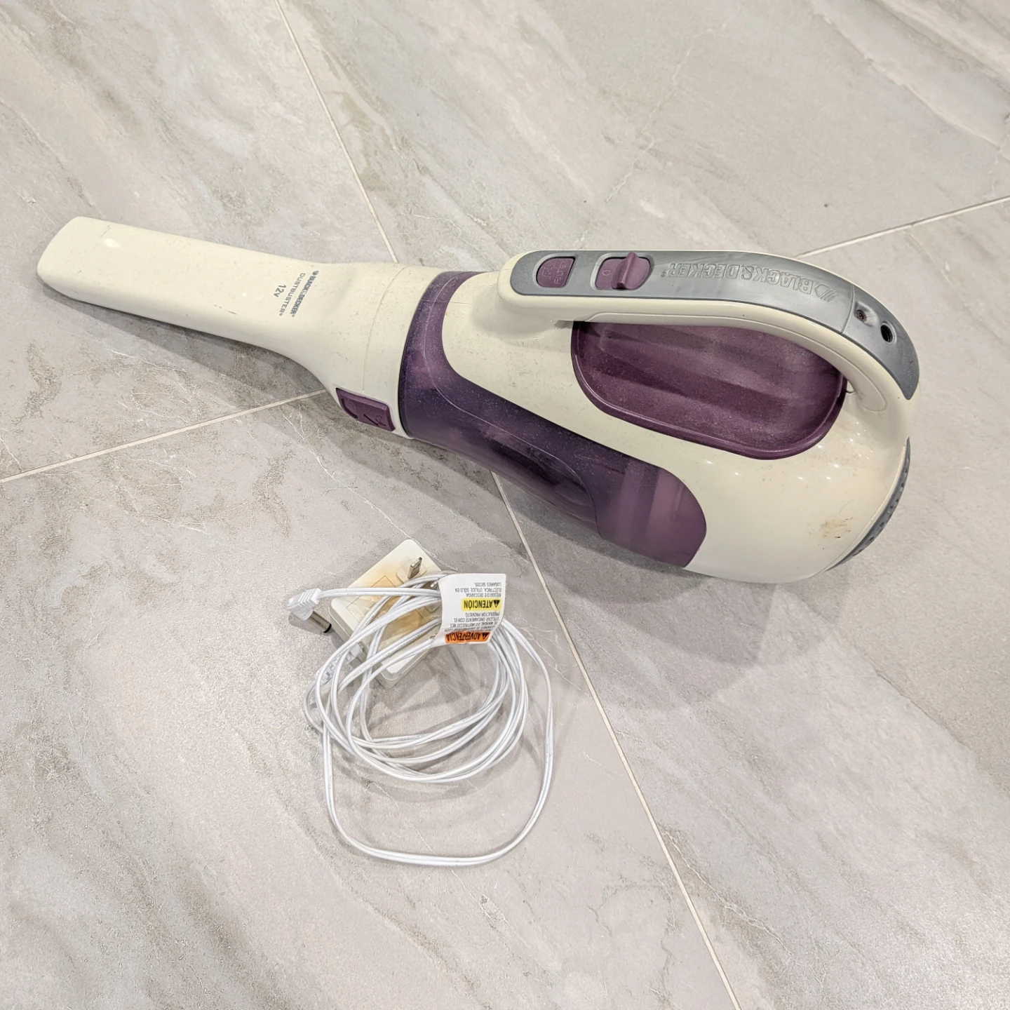 *Broken * Black & Decker Handheld Vacuum 🥕