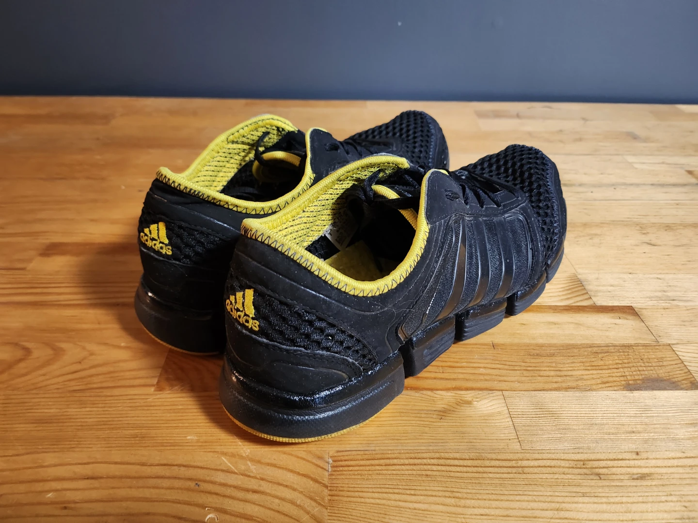Adidas ClimaCool Oscillation running shoes Black Yellow - US 8