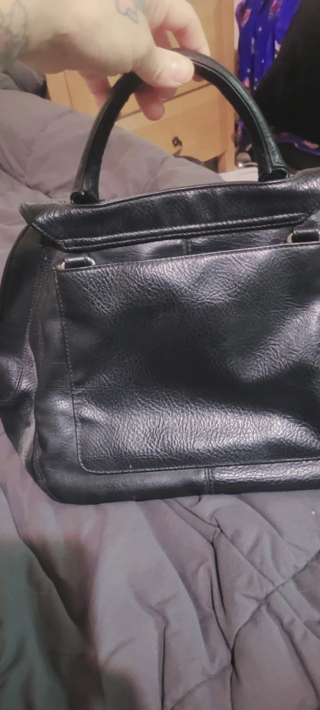 FREE 🥕Matt & Nat Black Vegan Leather Satchel Bag - photo 4