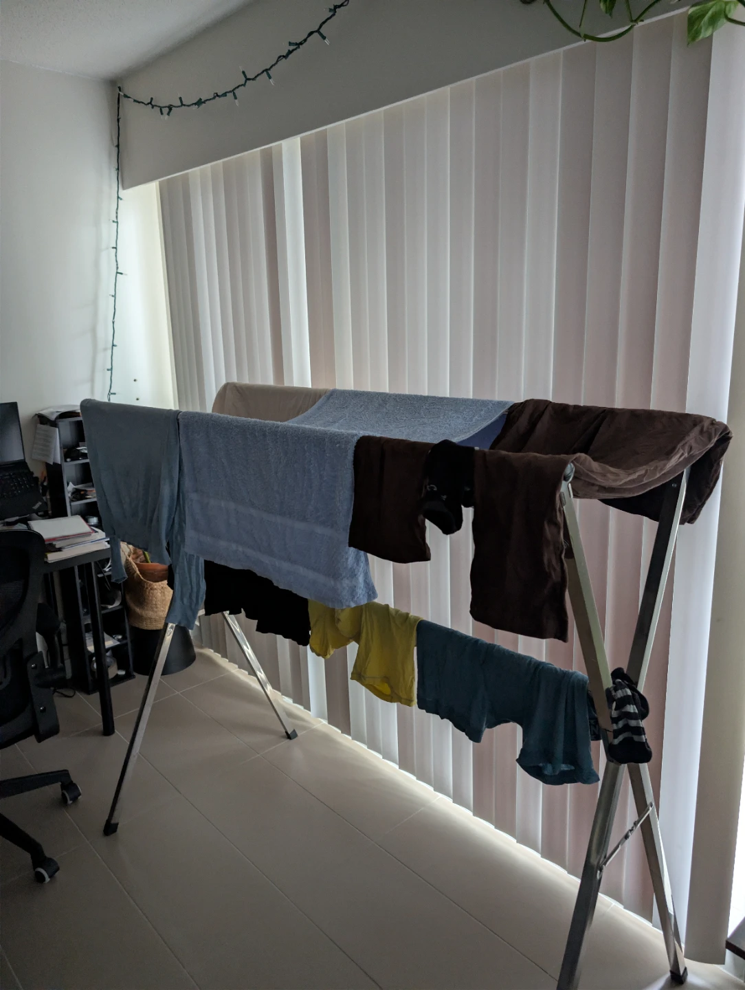 Foldable Stainless Steel Clothes Drying Rack - photo 3