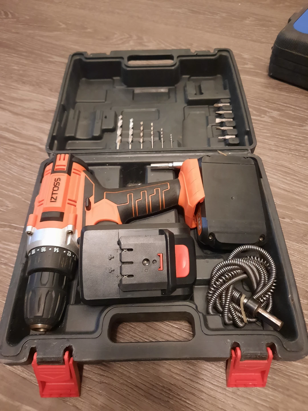 IZTOSS 20V Cordless Drill with Case & Accessories - photo 2