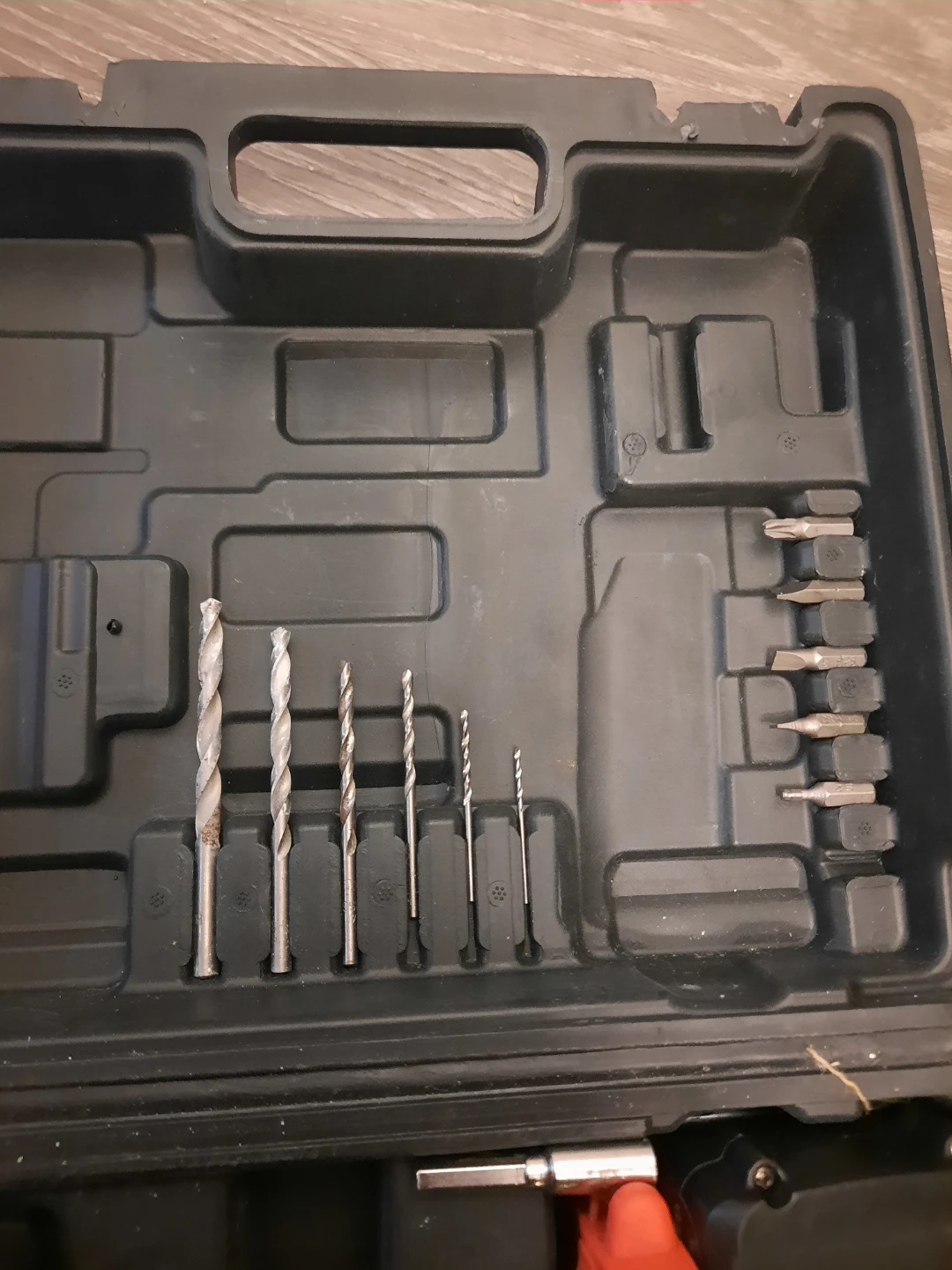 IZTOSS 20V Cordless Drill with Case & Accessories - photo 3
