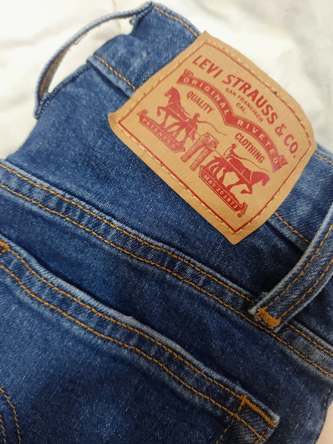 SOLD Levi’s Wedgie Skinny Jeans – Size 23 - photo 3