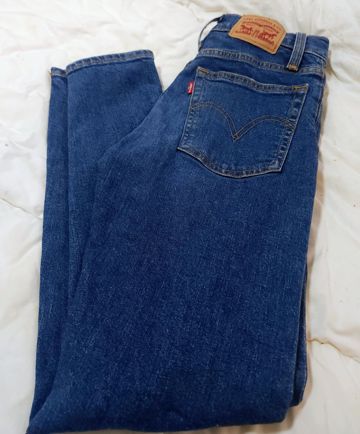 SOLD Levi’s Wedgie Skinny Jeans – Size 23 - photo 4