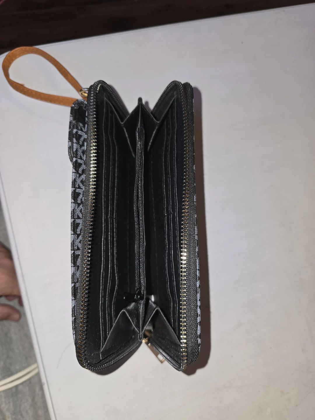 Wristlet Wallet - photo 2