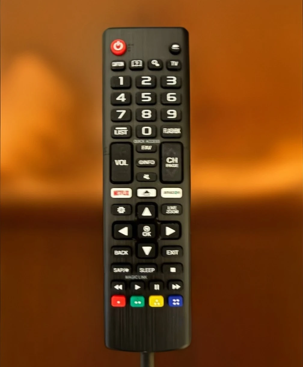 LG TV 50" with Remote Control - photo 2