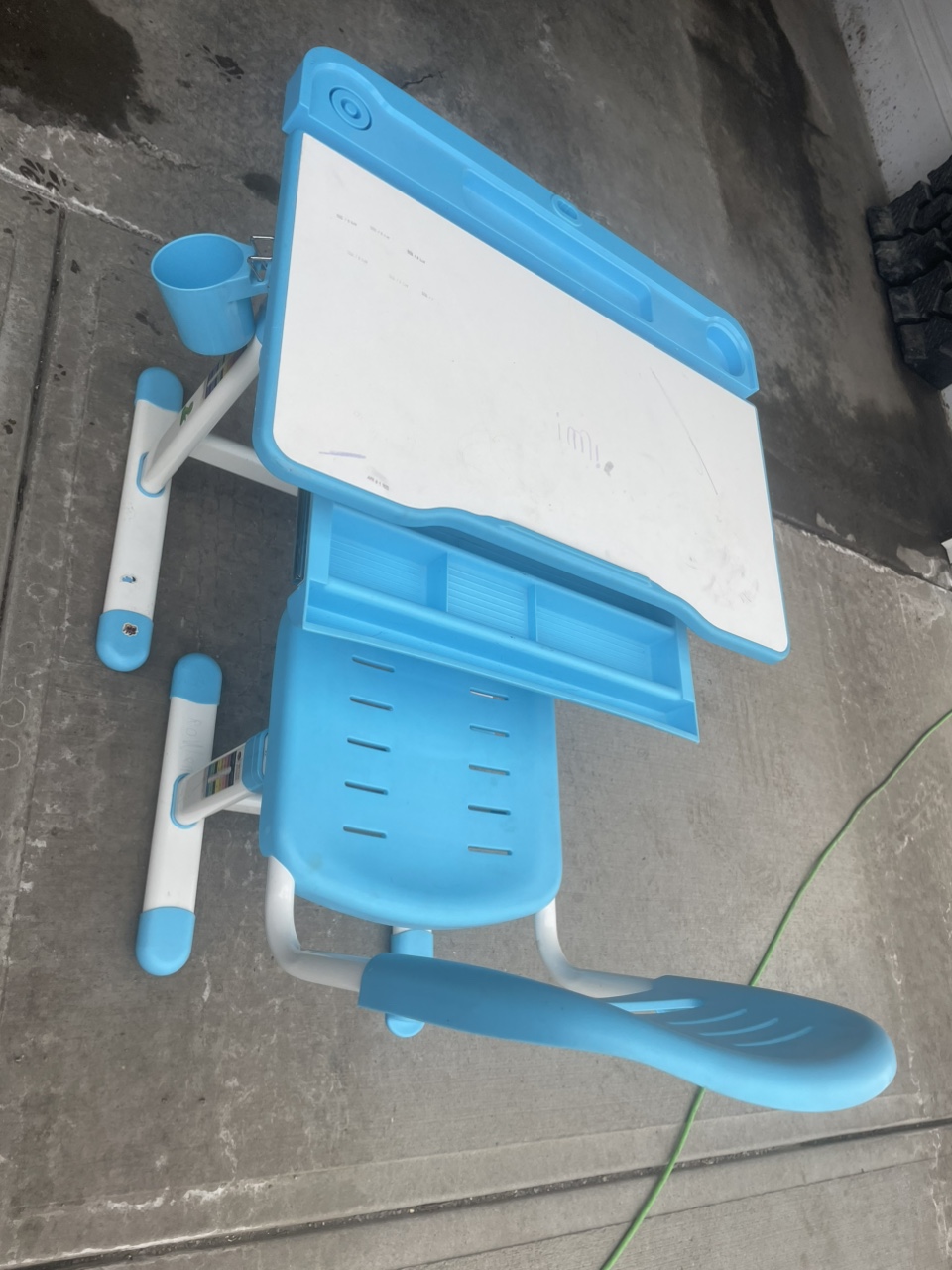 Kids Adjustable Desk and Chair Set - Blue - photo 3