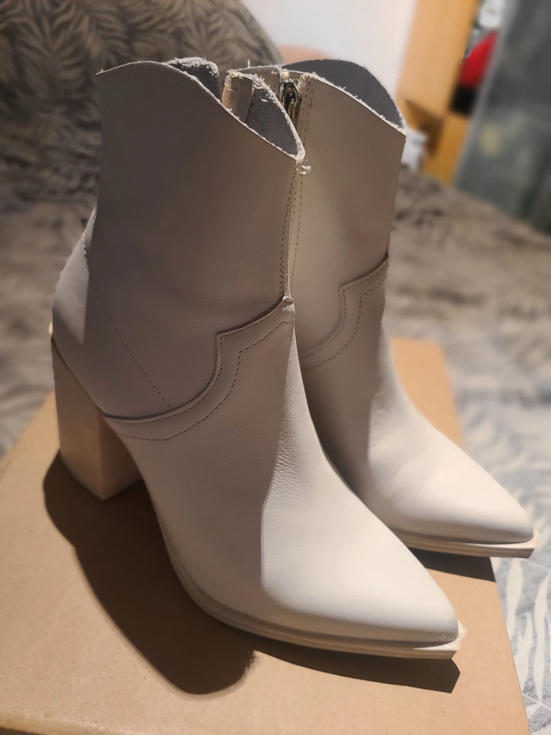 Nordstrom Steve Madden Cate Bone Leather Booties - Size 6