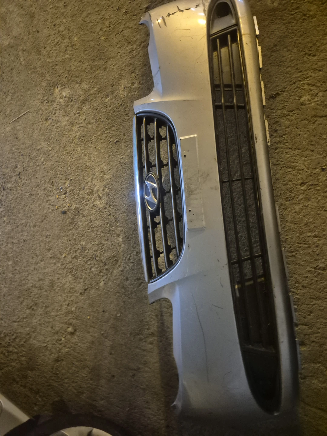 Hyundai Front Bumper - photo 4
