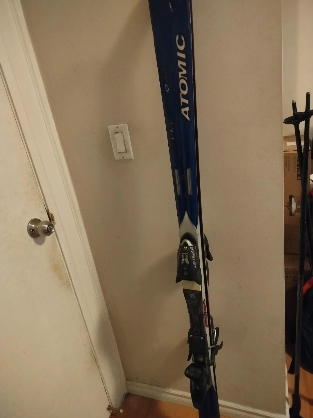 Atomic ski's 170 cms