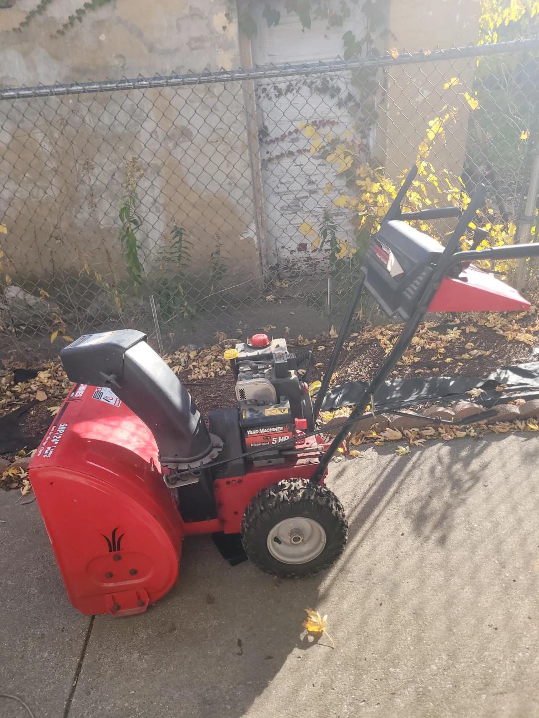 Yard Machines 5HP/24" Two-Stage Snow Blower - photo 2