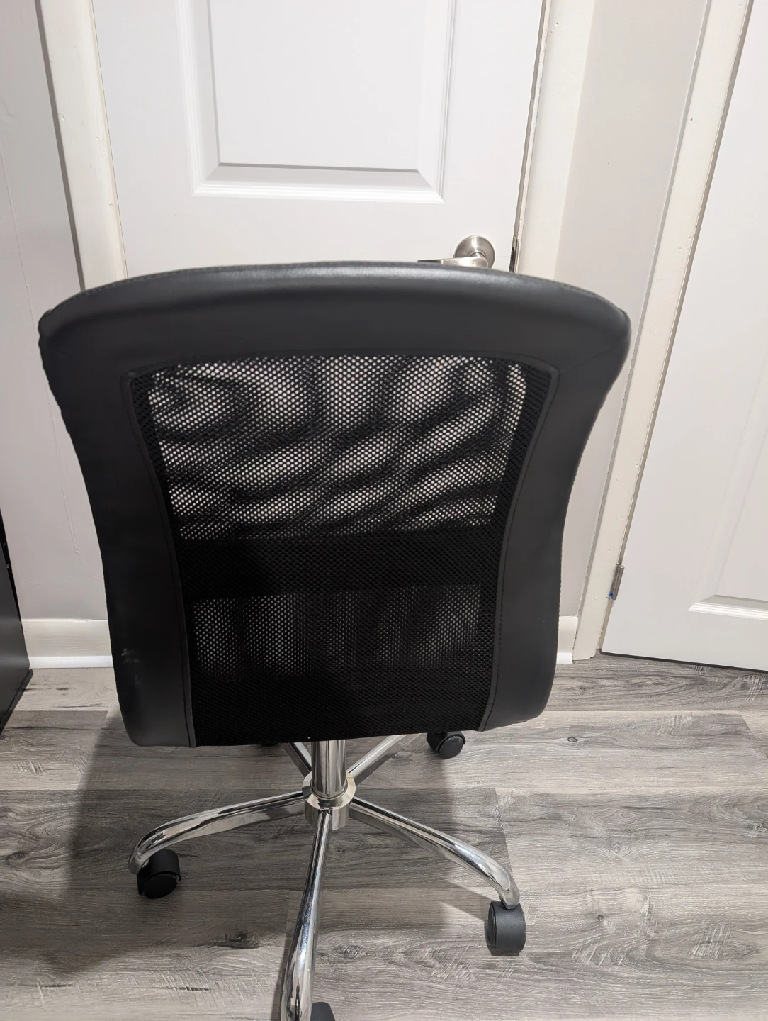 Office Chair - photo 2