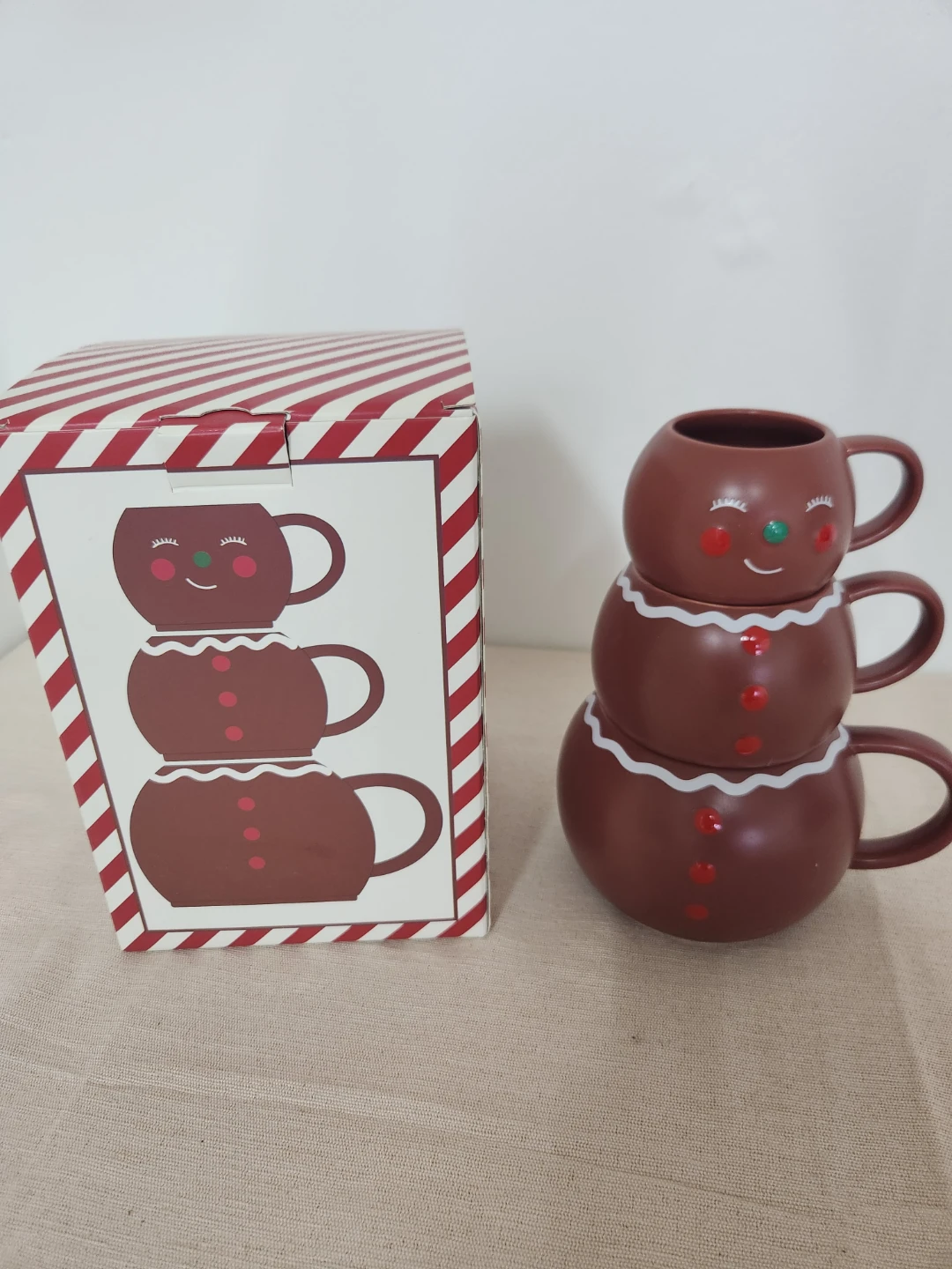 Gingerbread Man Stacking Mugs Set