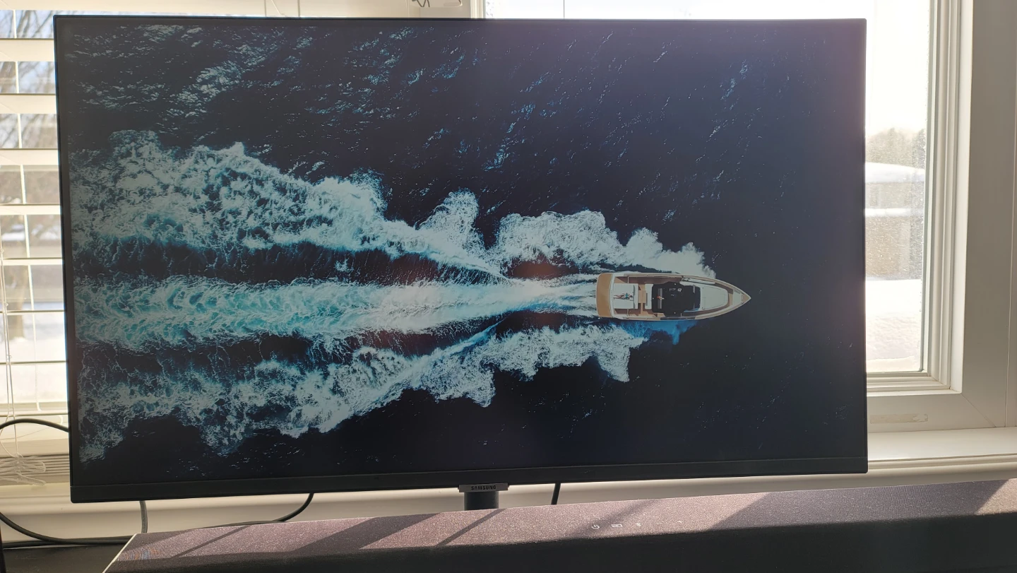 Samsung 32-Inch 4K Monitor and Smart TV - photo 2
