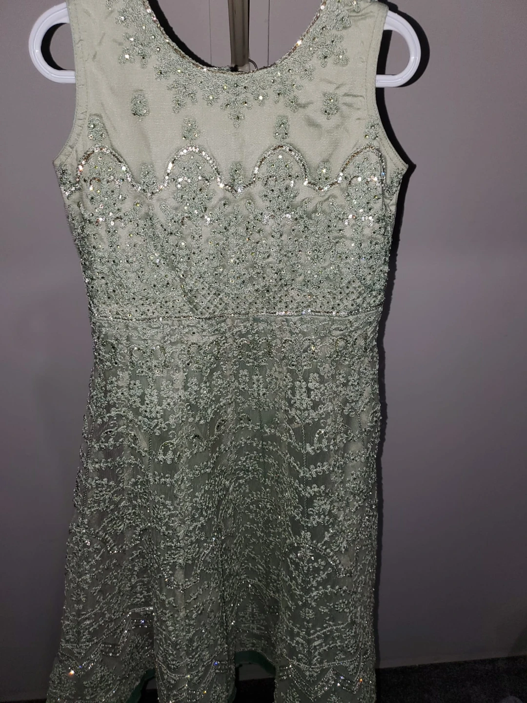 Green Embellished dress - photo 4