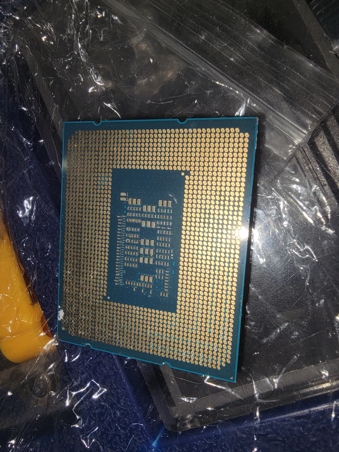 Intel Core i3-12100F CPU - photo 3