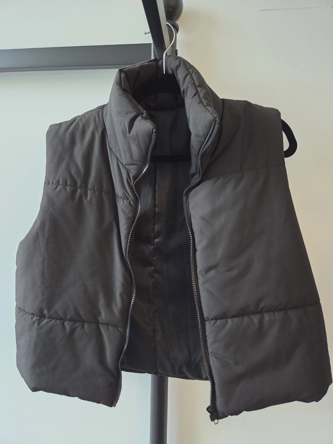 Puffer Vest - Dark Gray