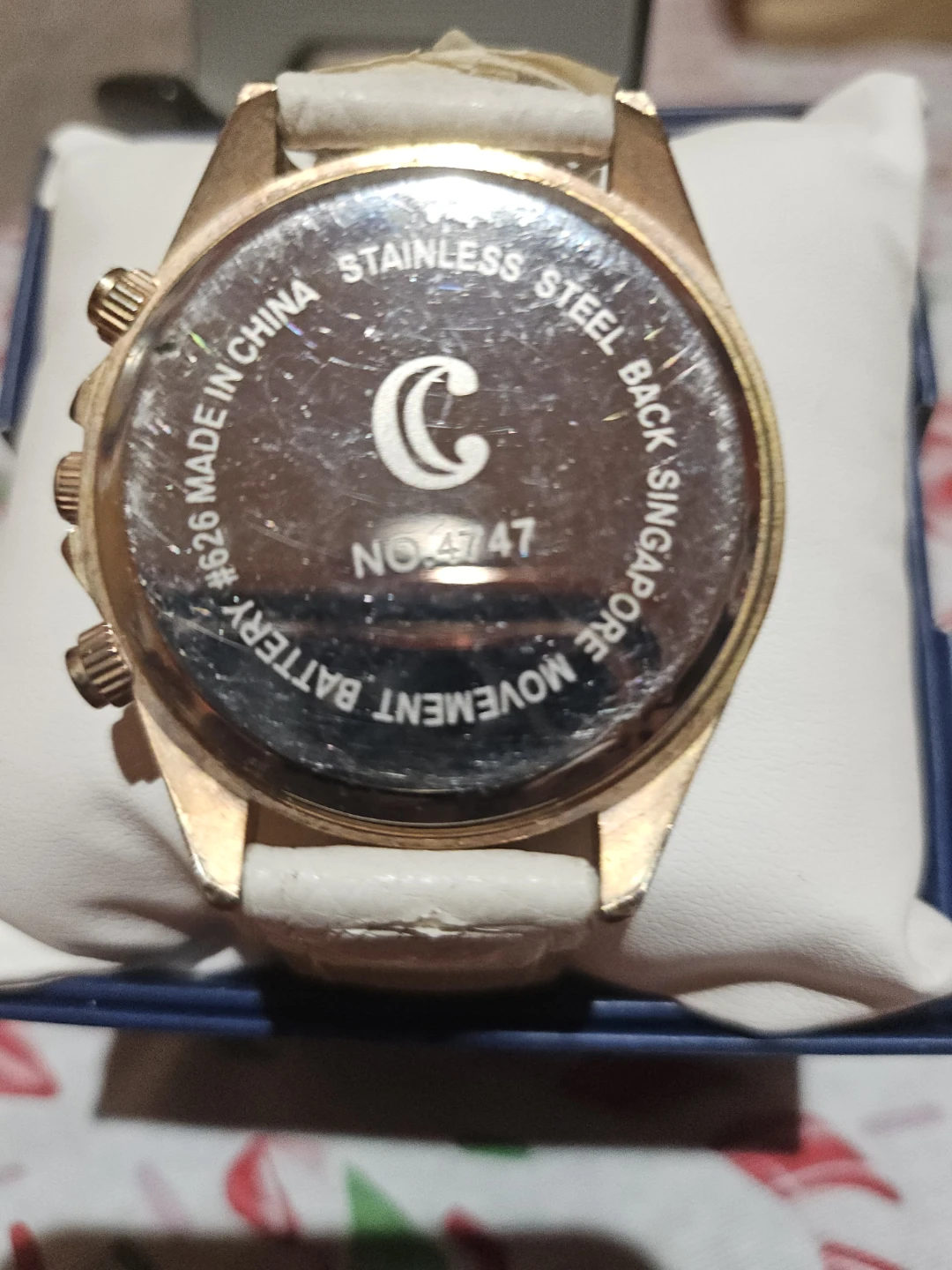 Ladies' Fashion Watch with Rhinestones - photo 2