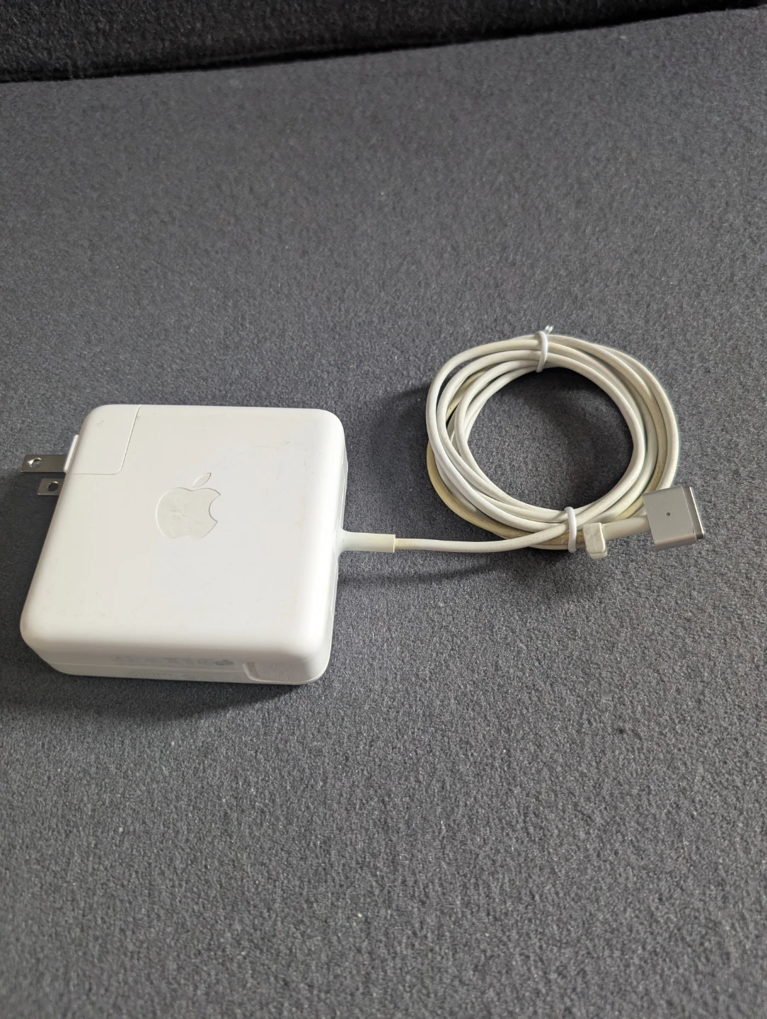 Apple 85W MagSafe 2 Power Adapter (T-Tip)