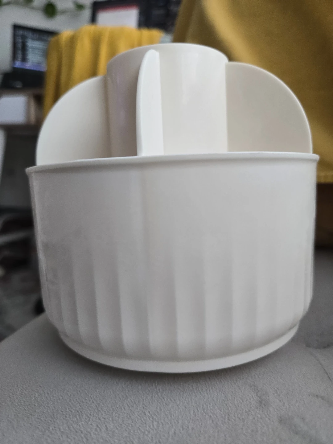 White Plastic makeup Organizer - photo 2