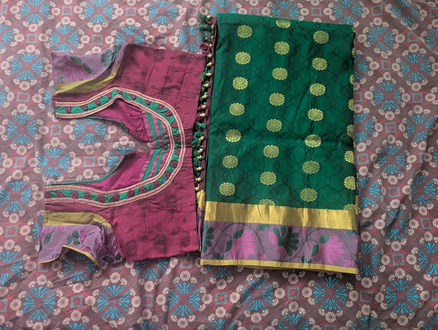 Green Silk Saree with Brocade Blouse - photo 2