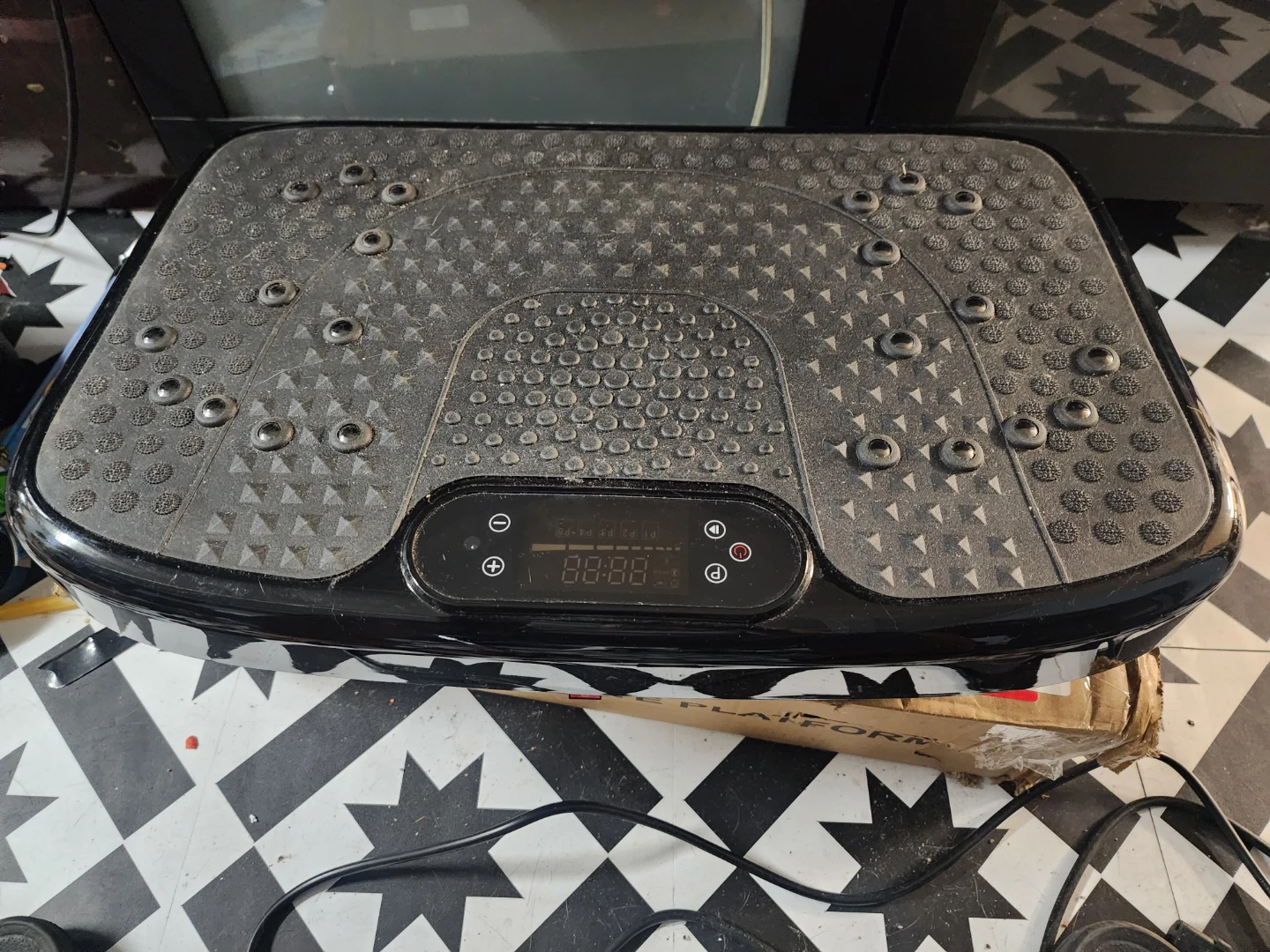 Vibration Plate Exercise Machine