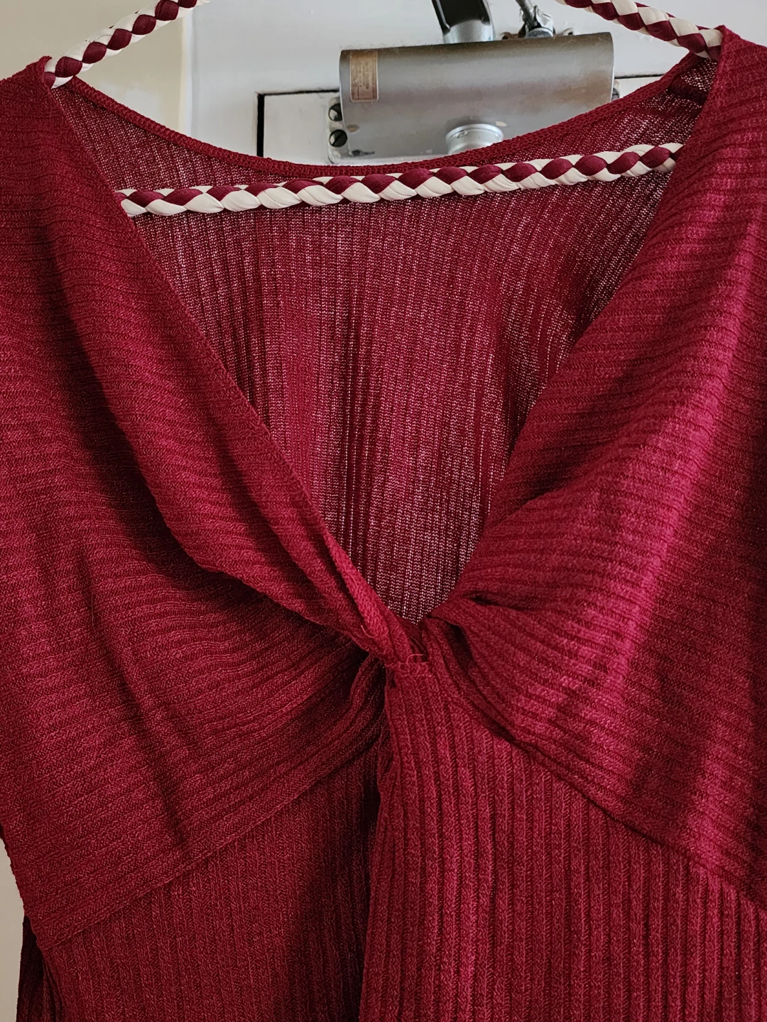 Beautiful Twist Back Burgundy Long Sleeve Rib Knit Dress * NEW - photo 3