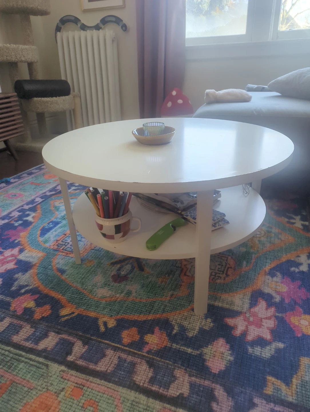 Free White Round Coffee Table with Shelf